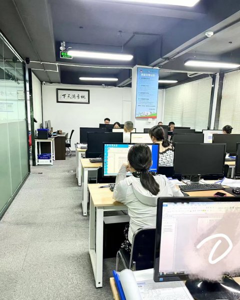 烟台成人高考学员考试现场实景
